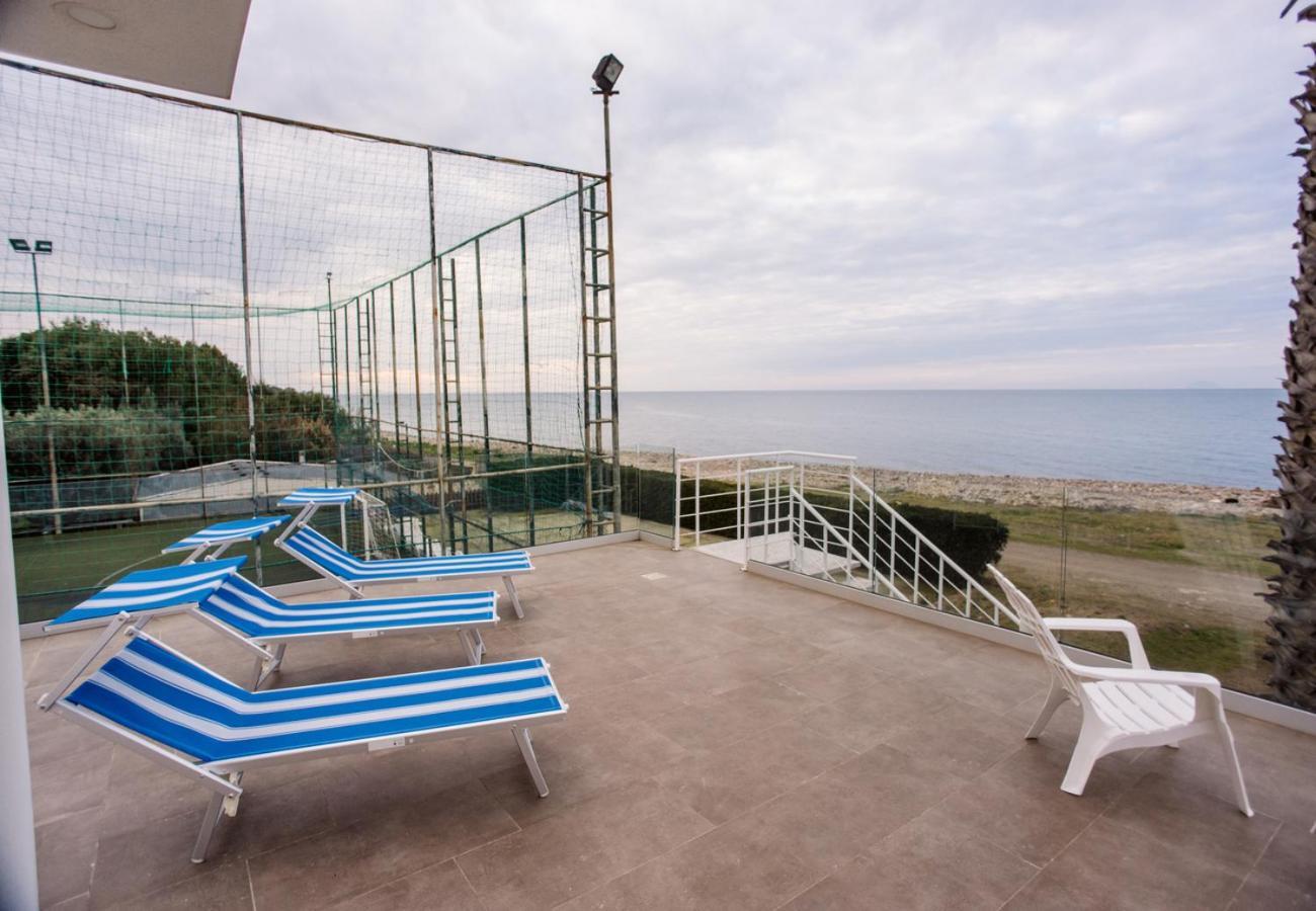 Il Geranio - Resort & Suites Acquedolci Buitenkant foto