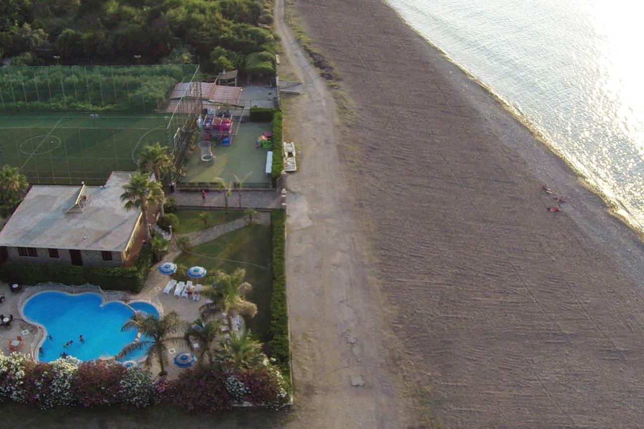Il Geranio - Resort & Suites Acquedolci Buitenkant foto